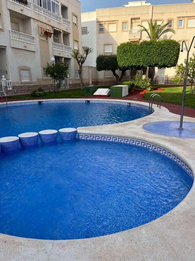 Apartament Mariha Torrevieja Exteriör bild